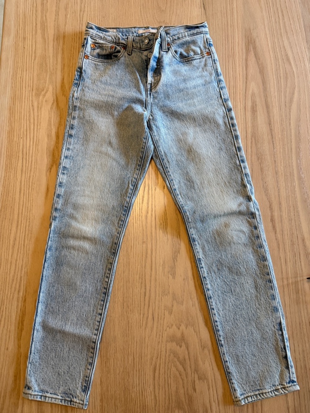 Levi’s Premium Wedgie Light Blue Women’s Jeans - Size 25